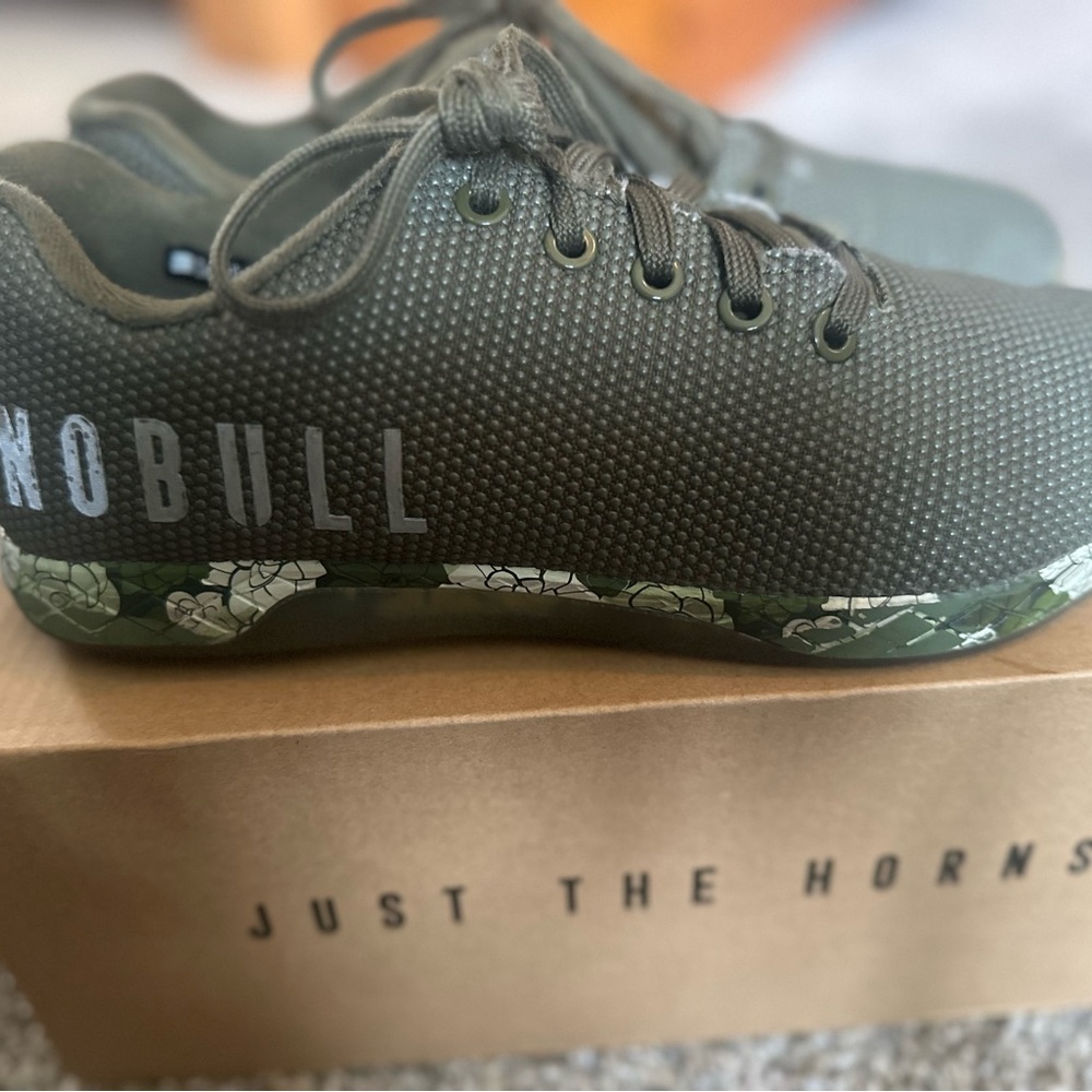 Nobull trainer, army green with succulent print. Women’s size 9.5, Men’s size 8.